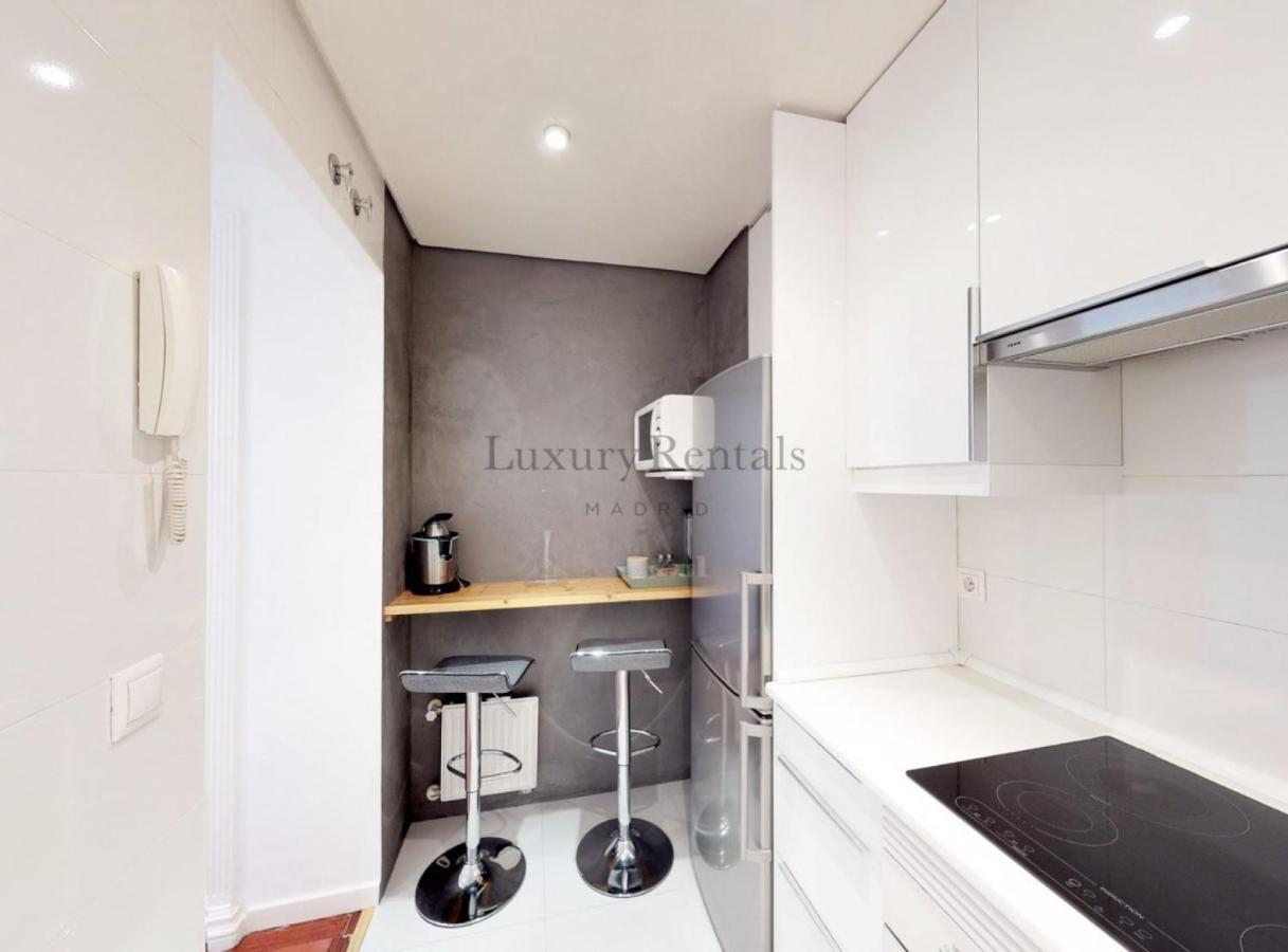 Apartamento San Jeronimo I Madrid Exterior foto